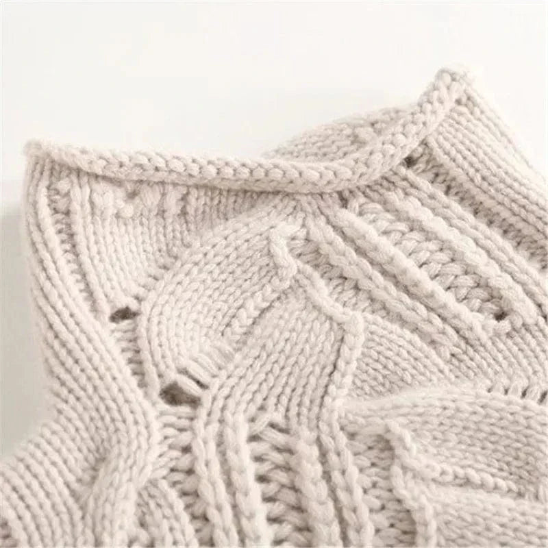 Jennan | Cozy Roll Neck Sweater