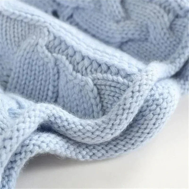 Jennan | Cozy Roll Neck Sweater